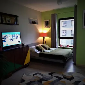 Wilanow With Free Parking Apartament